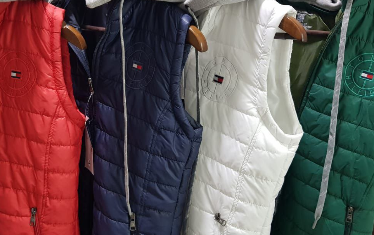 Tommy Hilfiger Hooded Puffer Vest/ #00110