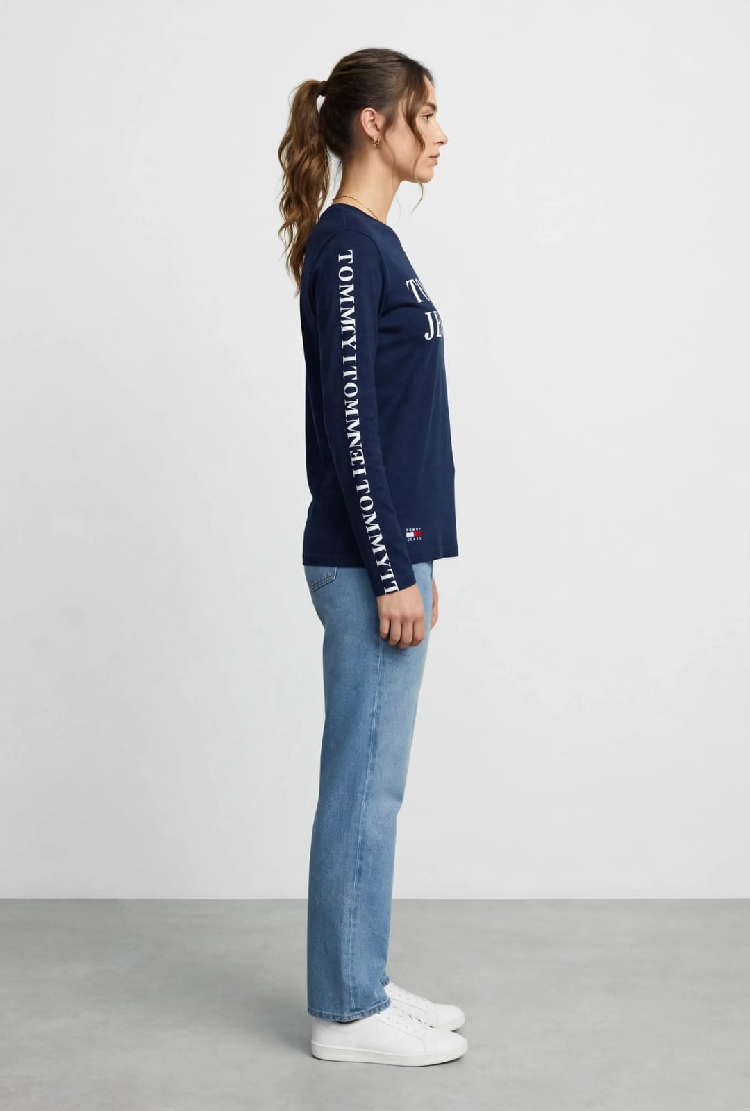 Women's Tommy Jeans Vertical Logo Long Sleeve Tee - Navy Blue #00232