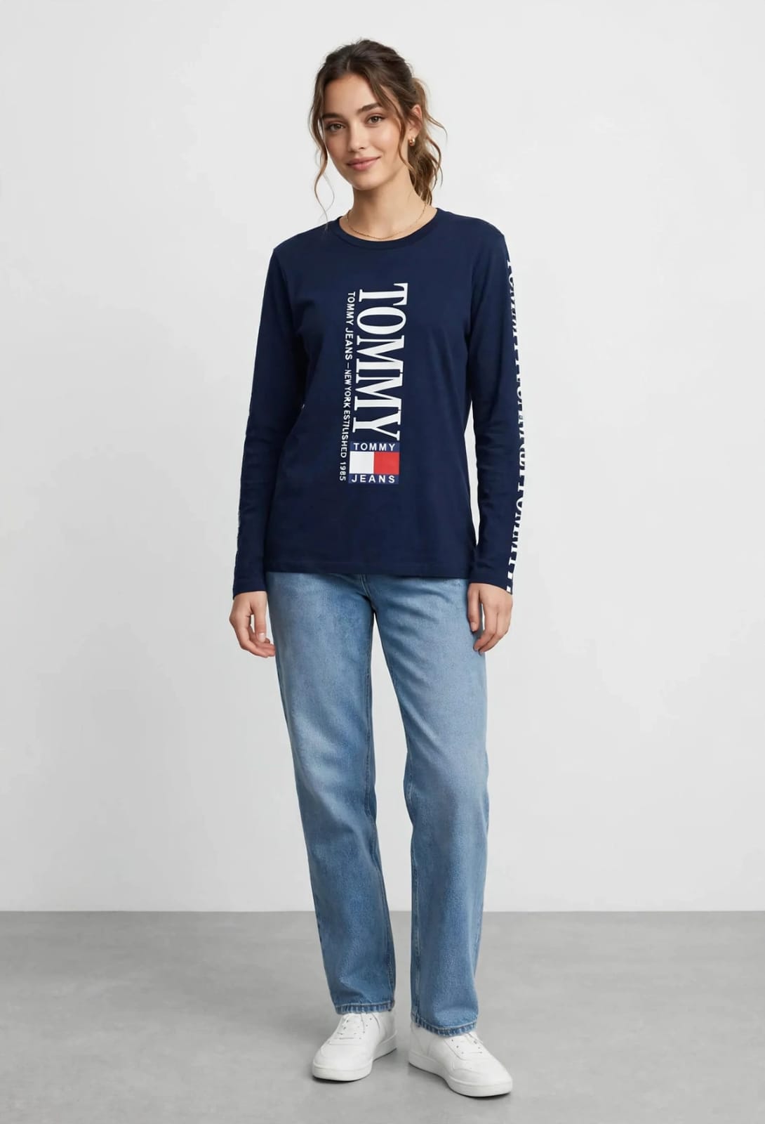 Women's Tommy Jeans Vertical Logo Long Sleeve Tee - Navy Blue #00232