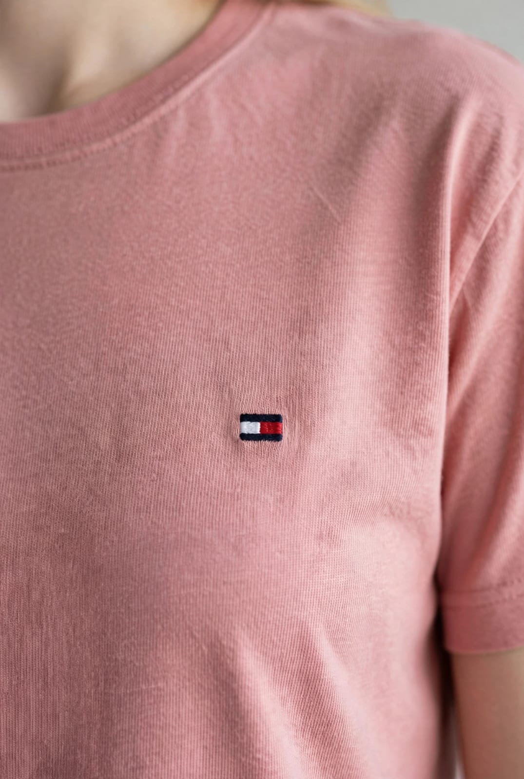 Tommy Hilfiger Women's Classic Flag Logo Crew Neck T-Shirt - 100% Cotton #00366