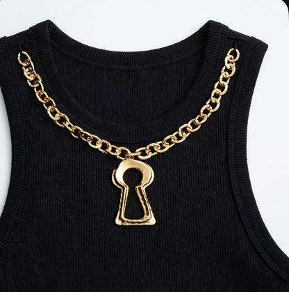 Schiaparelli-Inspired Gold Keyhole Chain Tank Top - Black #00322