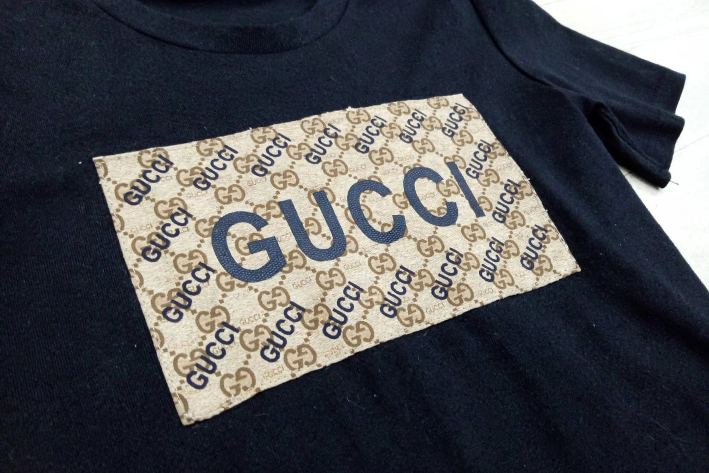 Gucci Box Logo Cotton T-Shirt #00372