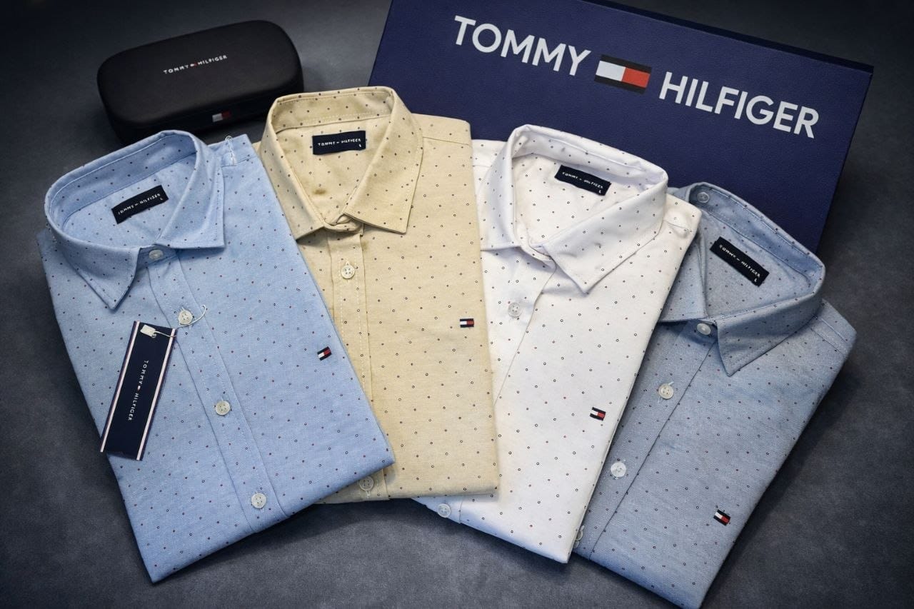 Tommy Hilfiger Women’s Polka Dot Slim Fit Chemise / #0090